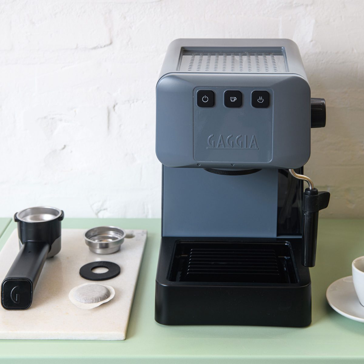 Gaggia EG2109 Manual Espresso Machine with Automatic Pre-Infusion 15 Bar